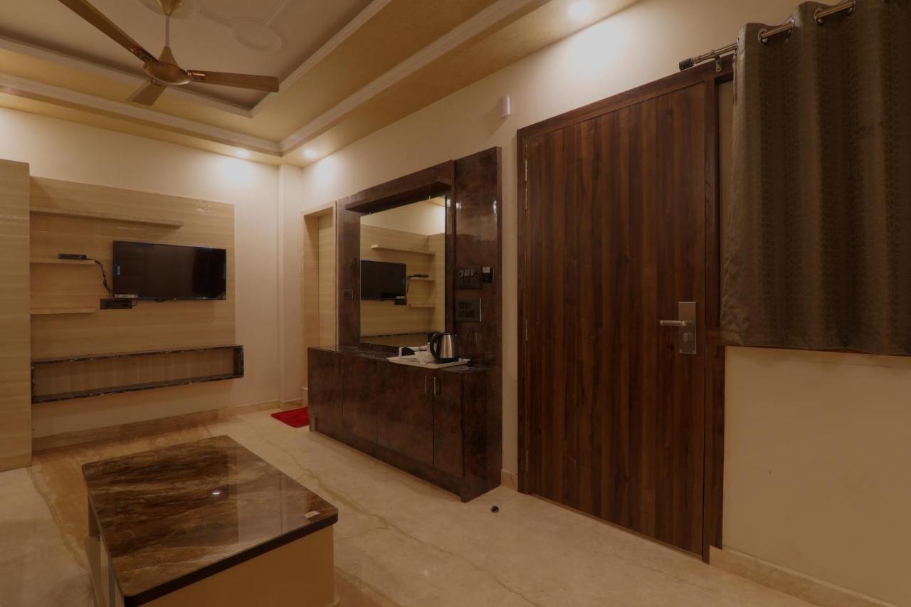 Shri Tirupati Residency Hotel Lucknow Buitenkant foto
