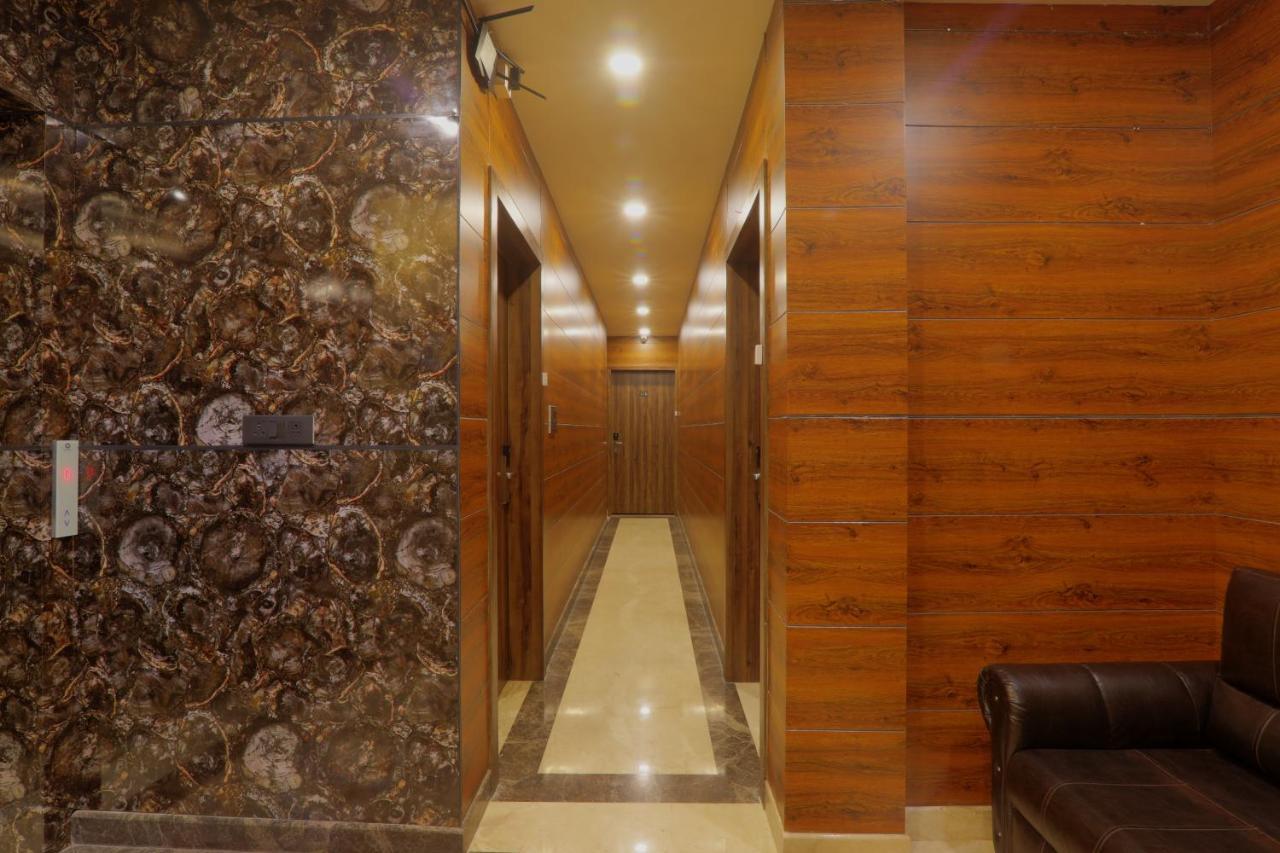 Shri Tirupati Residency Hotel Lucknow Buitenkant foto