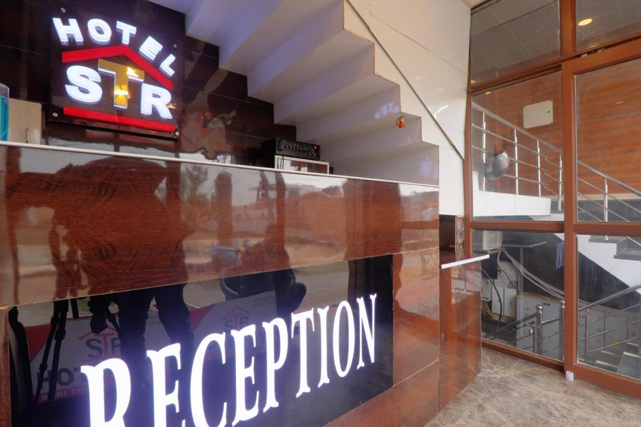 Shri Tirupati Residency Hotel Lucknow Buitenkant foto