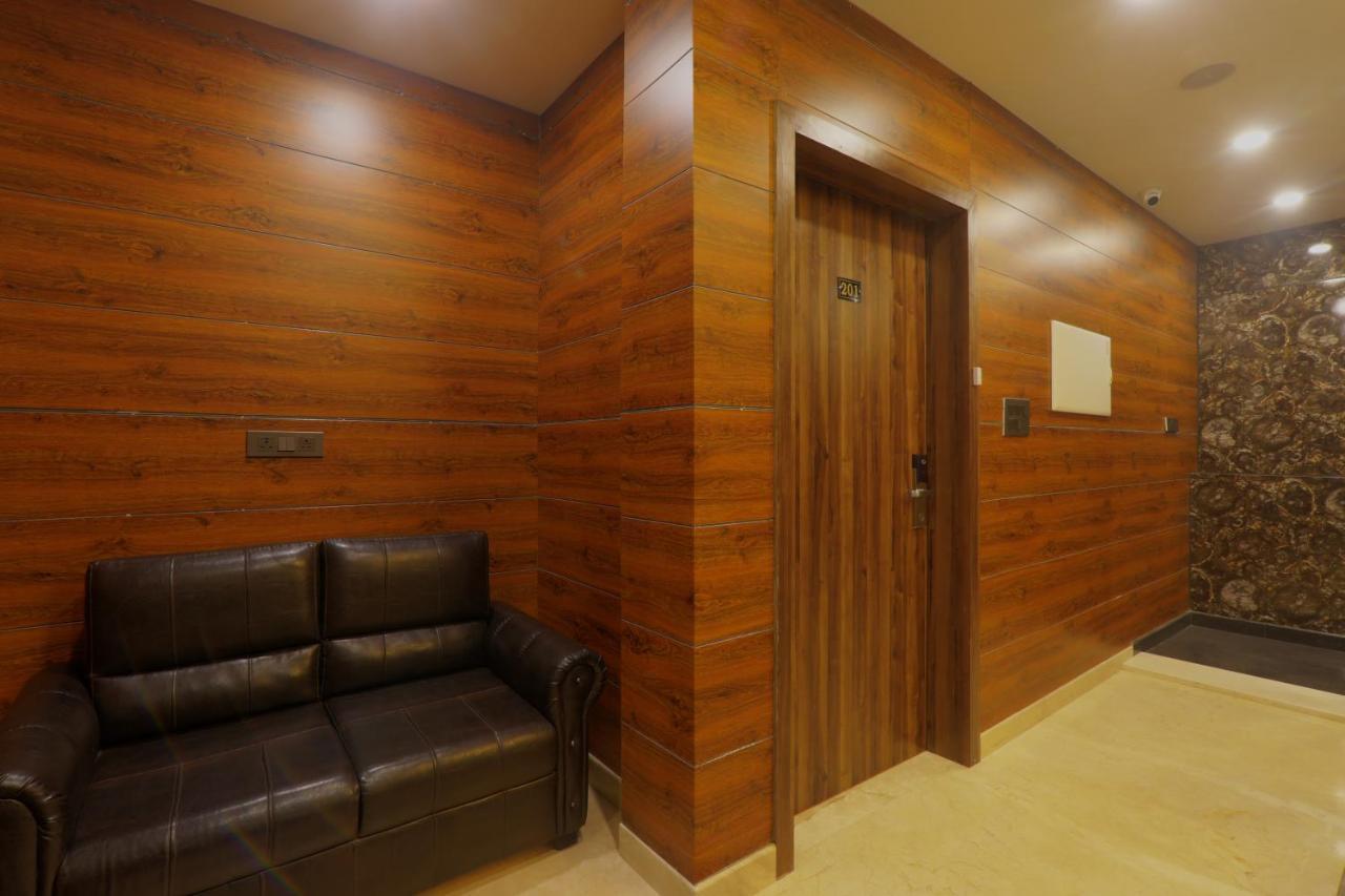 Shri Tirupati Residency Hotel Lucknow Buitenkant foto