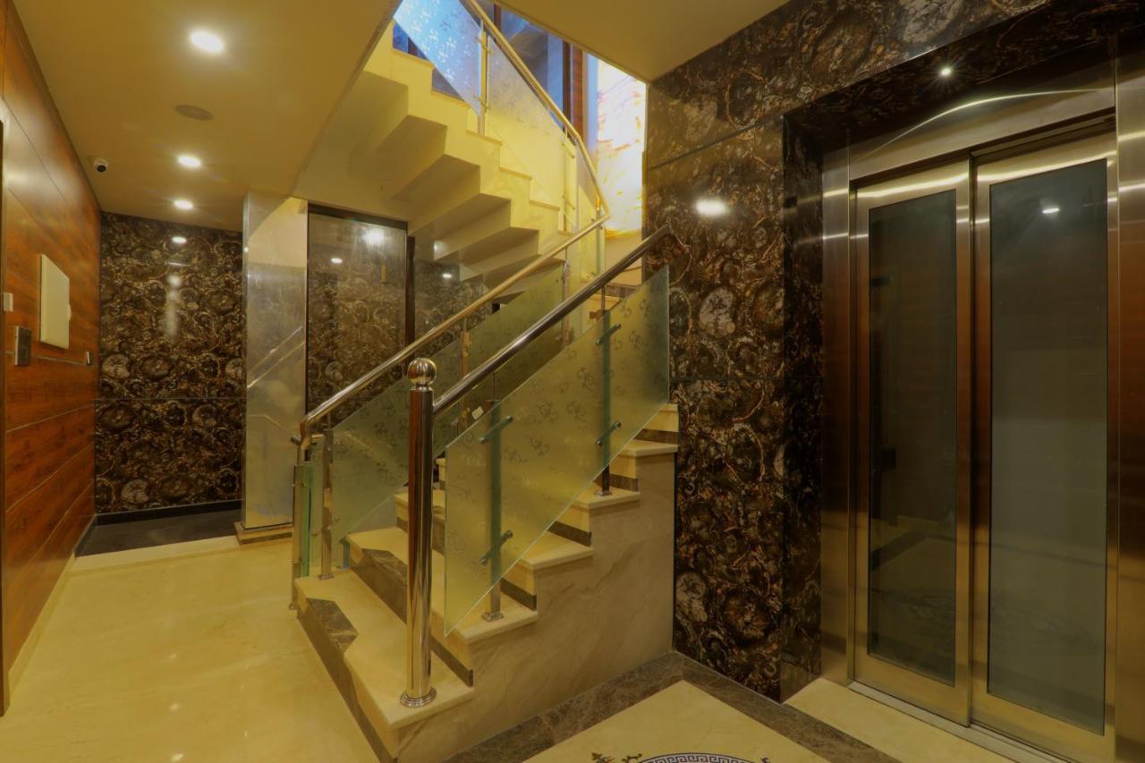 Shri Tirupati Residency Hotel Lucknow Buitenkant foto